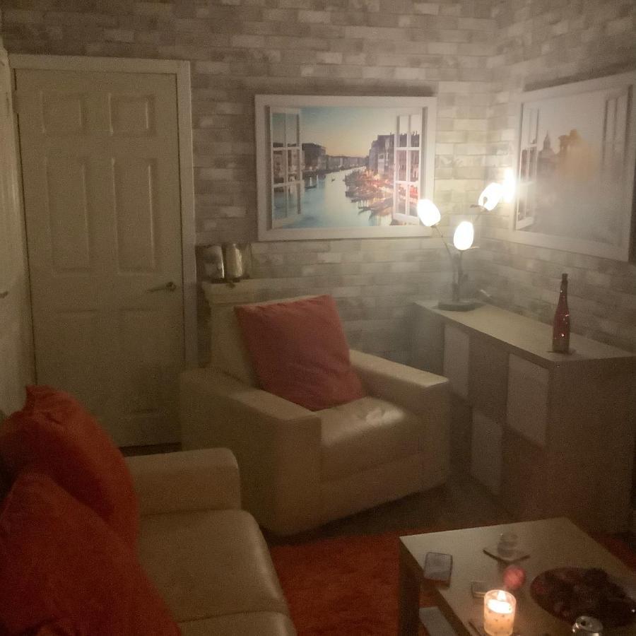 Nethermains House Kilwinning Екстериор снимка
