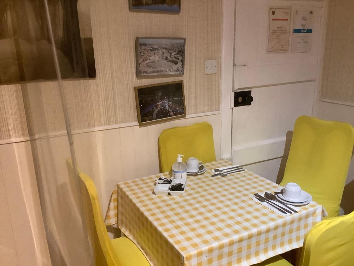 Nethermains House Kilwinning Екстериор снимка