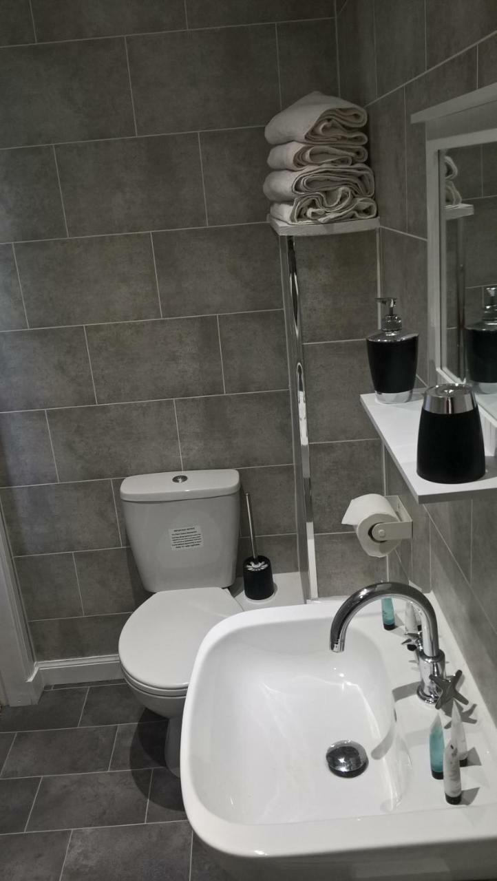 Nethermains House Kilwinning Екстериор снимка